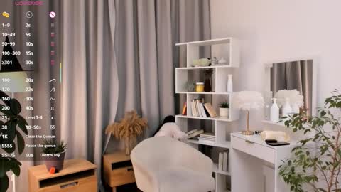 Hanna online show from 11-15-25, 01:03