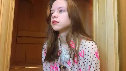 Hanna online show from 03-06-26, 01:13