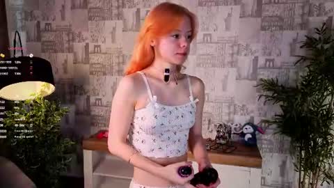 Snapshot of bridgetbottrell chatting on 07-08-26, 02:05 Hanna online show from 07-08-26, 02:05