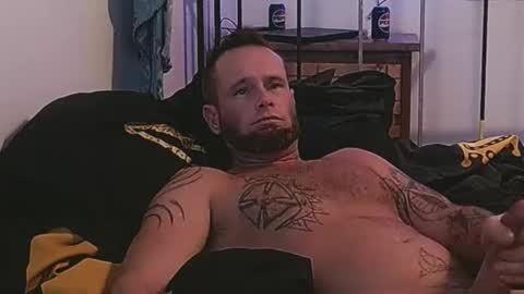 Snapshot of briggssy chatting on 12-13-24, 02:38 Fucking yummy online show from 12-13-24, 02:38