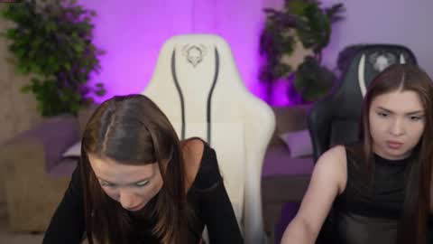 Diamonds Girls online show from 10-03-25, 08:00