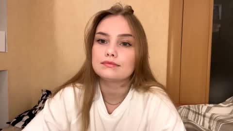 Amelia online show from 10-10-25, 10:03