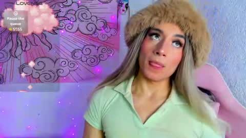 Snapshot of brihanna_cooper chatting on 06-20-26, 04:43 bri online show from 06-20-26, 04:43
