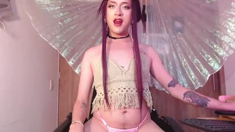 Snapshot of brillamettal chatting on 01-16-25, 11:58 Brilla Mettal online show from 01-16-25, 11:58