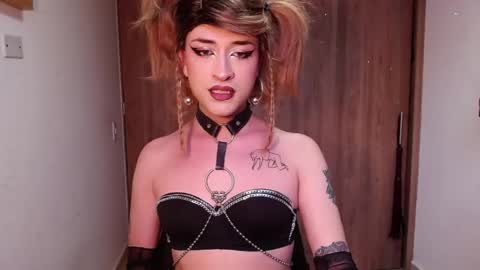 Snapshot of brillamettal chatting on 06-06-26, 10:58 Brilla Mettal online show from 06-06-26, 10:58