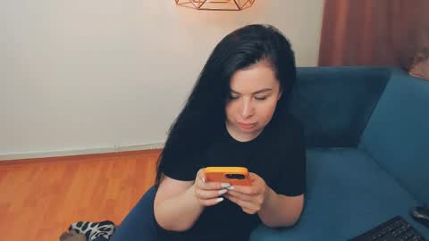 brilliantegirl_ online show from 04-15-26, 07:48