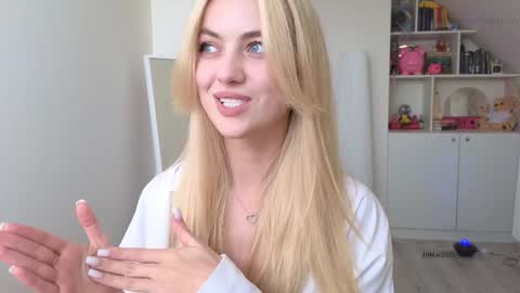 Vi. online show from 03-11-25, 11:12