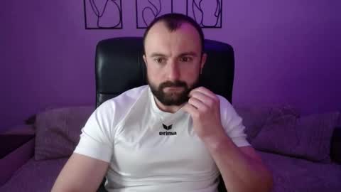 Snapshot of brindlefly69 chatting on 04-15-26, 10:33 brindlefly69 online show from 04-15-26, 10:33