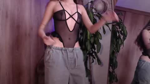  B R I N N A   online show from 11-21-25, 07:01