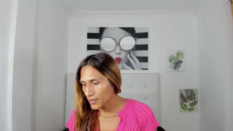 Snapshot of brisahott chatting on 09-16-25, 01:39 Brisa online show from 09-16-25, 01:39