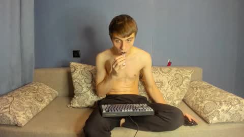 bristlebback online show from 11-22-25, 08:41