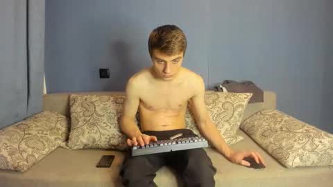 bristlebback online show from 11-23-25, 04:40