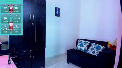 Snapshot of britannylord chatting on 12-18-25, 06:14 britanny lord online show from 12-18-25, 06:14