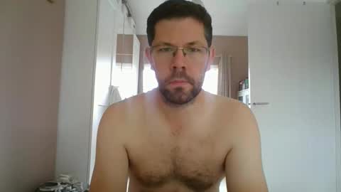 Snapshot of britguy6985 chatting on 10-02-25, 10:44 britguy6985 online show from 10-02-25, 10:44