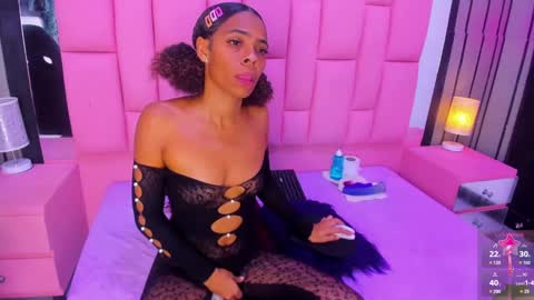 Snapshot of brithanyslim chatting on 12-06-24, 08:18 brithanyslim online show from 12-06-24, 08:18