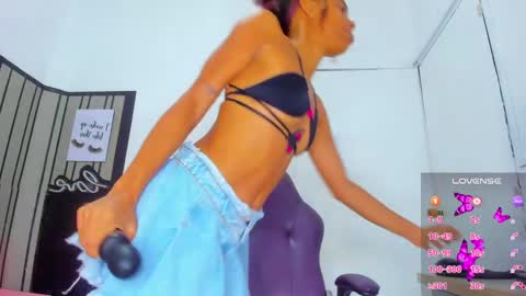 Snapshot of brithanyslim chatting on 02-03-25, 08:03 brithanyslim online show from 02-03-25, 08:03