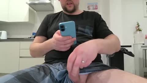 Britishman1989 online show from 03-06-26, 10:17