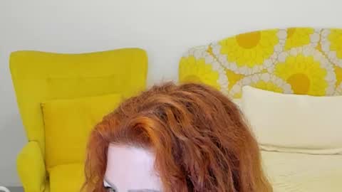 Snapshot of britishmilfpenelope chatting on 02-21-26, 06:14 Penelope online show from 02-21-26, 06:14