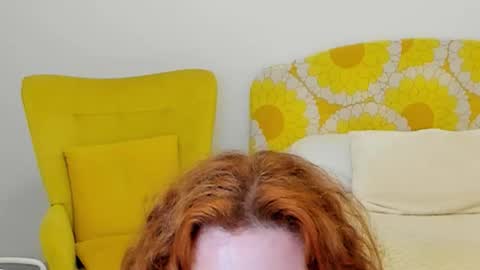 Snapshot of britishmilfpenelope chatting on 02-27-26, 11:54 Penelope online show from 02-27-26, 11:54