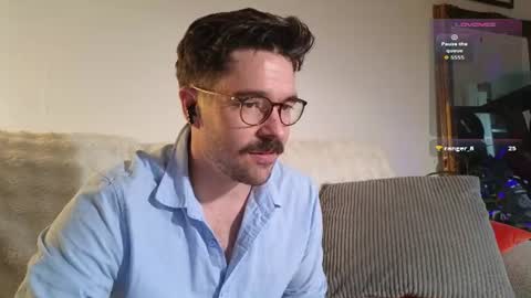 Snapshot of britishpoet chatting on 06-16-26, 07:49 Callum online show from 06-16-26, 07:49