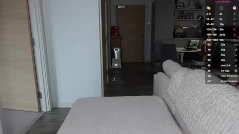 Snapshot of britishsofia chatting on 01-19-26, 01:15 British Sofia online show from 01-19-26, 01:15