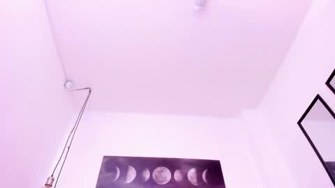 Snapshot of britney_cortez chatting on 04-23-26, 12:15 Britney online show from 04-23-26, 12:15