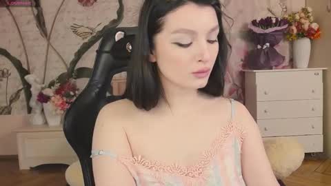 Snapshot of britneybarker chatting on 02-21-26, 11:17 britneybarker online show from 02-21-26, 11:17