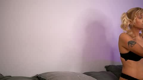 britneyhudson online show from 10-20-25, 03:40