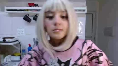 maru miaw   Please help me to reach 100 thumbs up online show from 11-02-25, 02:58