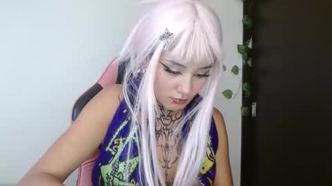 maru miaw   Please help me to reach 100 thumbs up online show from 02-12-26, 07:09