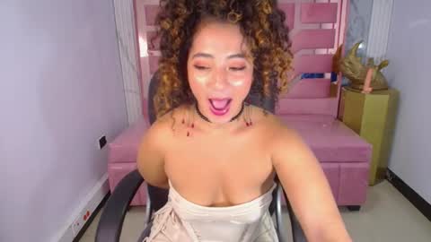 Snapshot of brittany_ch chatting on 04-09-26, 08:25 BRITANY online show from 04-09-26, 08:25