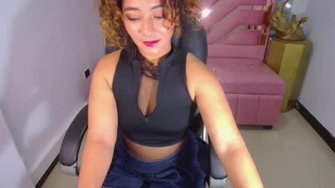 Snapshot of brittany_ch chatting on 04-10-26, 07:51 BRITANY online show from 04-10-26, 07:51