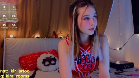 Snapshot of brittcooling chatting on 02-02-25, 02:59 Kira online show from 02-02-25, 02:59