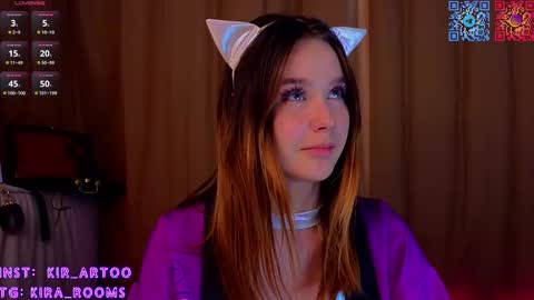 Snapshot of brittcooling chatting on 03-12-25, 07:57 Kira online show from 03-12-25, 07:57