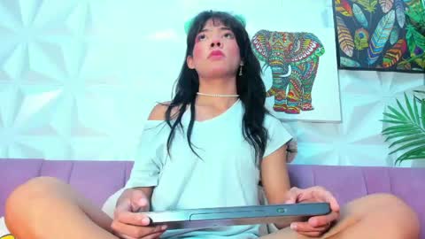 Snapshot of briyit_doll chatting on 06-09-26, 03:12 BRIYIT online show from 06-09-26, 03:12