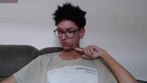 Derek Richard online show from 03-05-25, 03:40