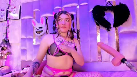     online show from 01-31-25, 02:28