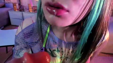 Snapshot of broklin_white23 chatting on 04-25-26, 02:58 online show from 04-25-26, 02:58