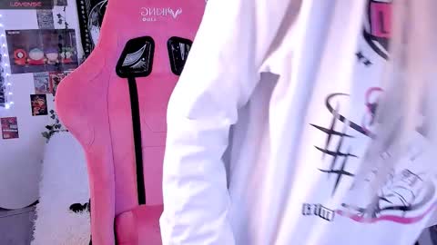 Martha online show from 10-25-25, 10:34