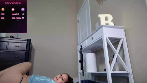 Snapshot of brookebee27 chatting on 01-05-25, 03:55 brookebee online show from 01-05-25, 03:55