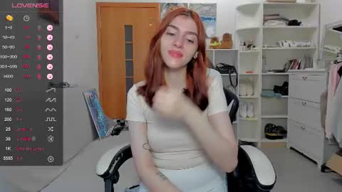 Snapshot of broosnica1 chatting on 06-30-26, 06:14 broosnica1 online show from 06-30-26, 06:14