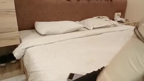 Chocolate couple online show from 12-20-25, 08:21