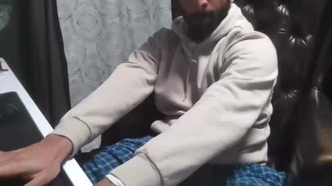 Snapshot of brownbd32 chatting on 01-14-25, 11:27 brownbd32 online show from 01-14-25, 11:27