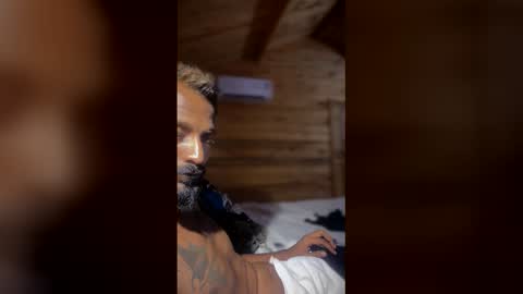 bbc online show from 03-10-26, 08:03