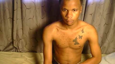 Snapshot of brownslim2 chatting on 06-01-26, 06:48 yas AND MILLA online show from 06-01-26, 06:48