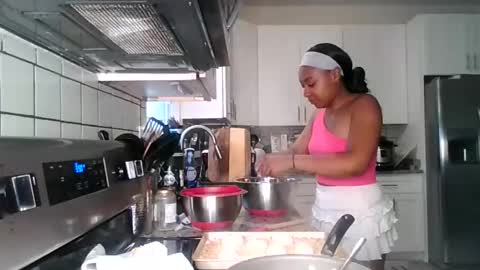 Snapshot of brownsugarcutie3 chatting on 05-07-26, 04:23 Brownsuagrcutie online show from 05-07-26, 04:23