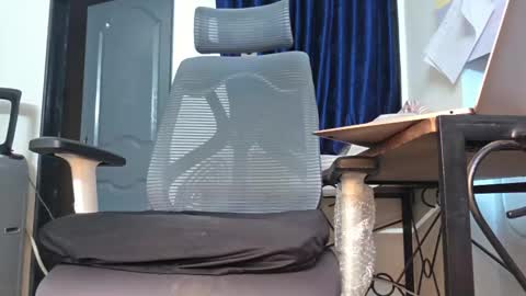 brownuncut3019 online show from 03-18-26, 05:49