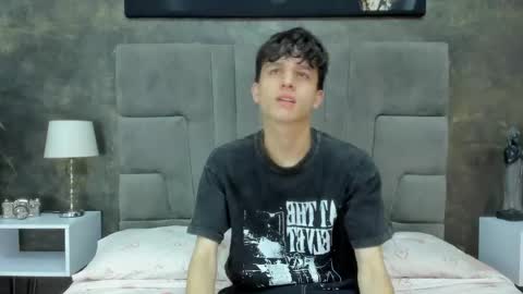 Snapshot of bruce_hans chatting on 06-06-26, 11:48 Bruce Hans online show from 06-06-26, 11:48