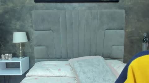Snapshot of bruce_hans chatting on 06-19-26, 11:36 Bruce Hans online show from 06-19-26, 11:36