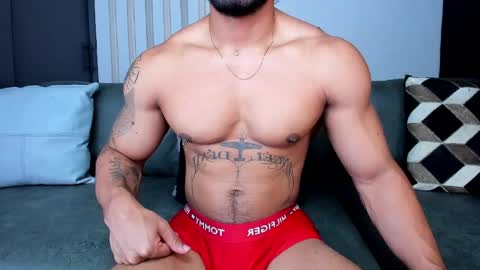Snapshot of bruce_roldan chatting on 04-30-26, 05:52 bruce roldan online show from 04-30-26, 05:52